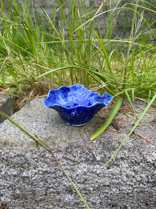 Tiny cobalt trinket bowl