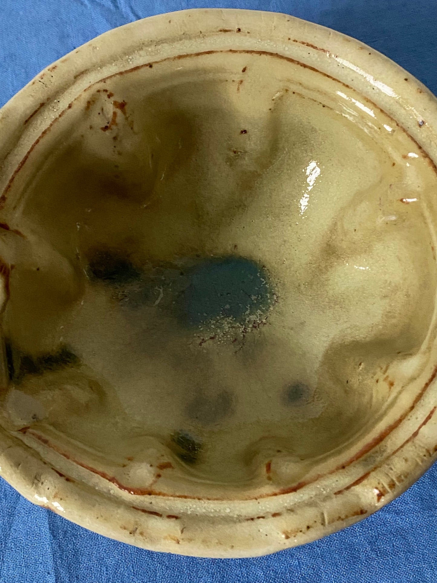 Cream bowl with stirrup handles