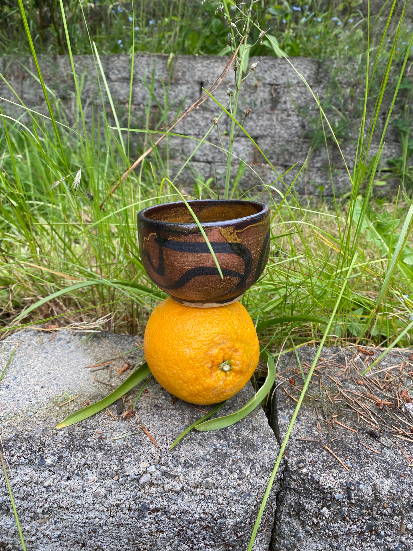 Small bowl or cup with concentric circles