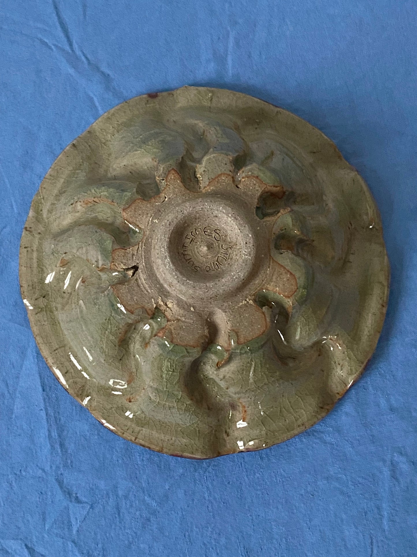 Ruffled bowl with red interior