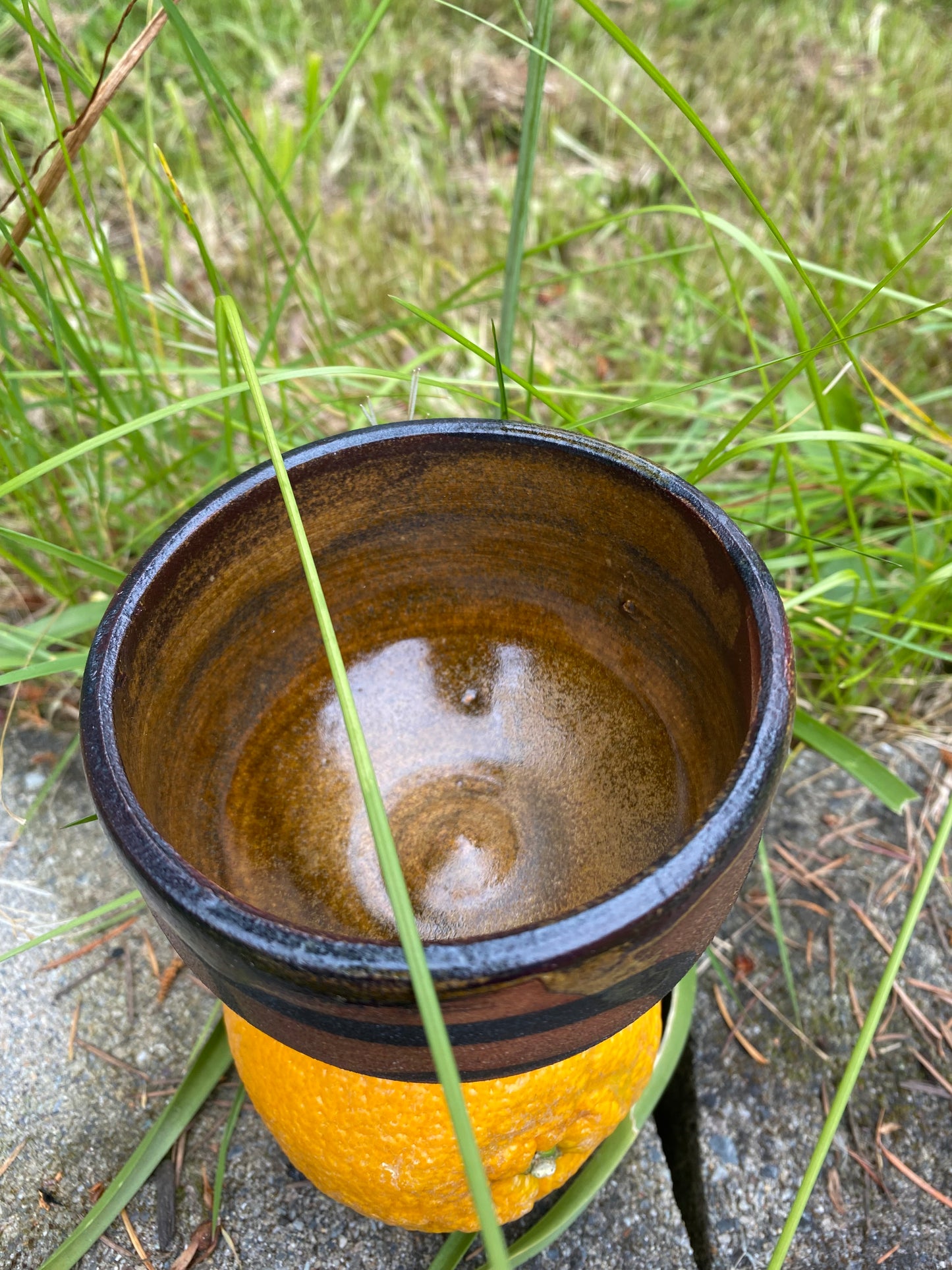 Small bowl or cup with concentric circles