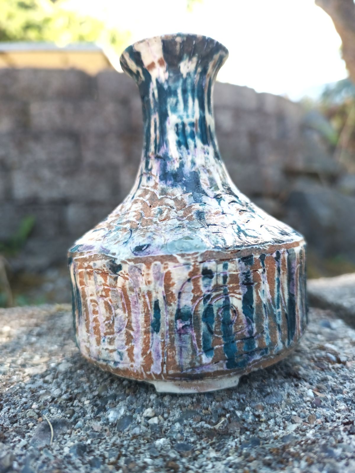 Matte sgraffitto vase